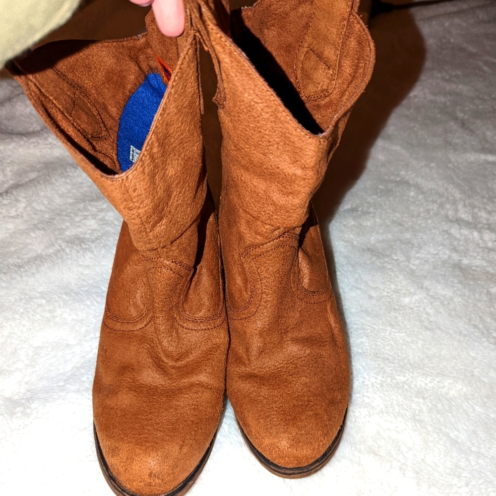 Rocket Ankle brown cowboy boots in great shape ..